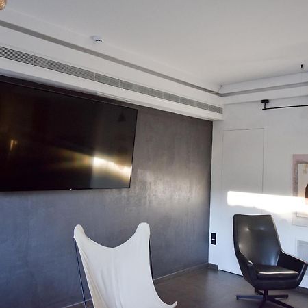 Adonis City Hotel พาทรา ภายนอก รูปภาพ