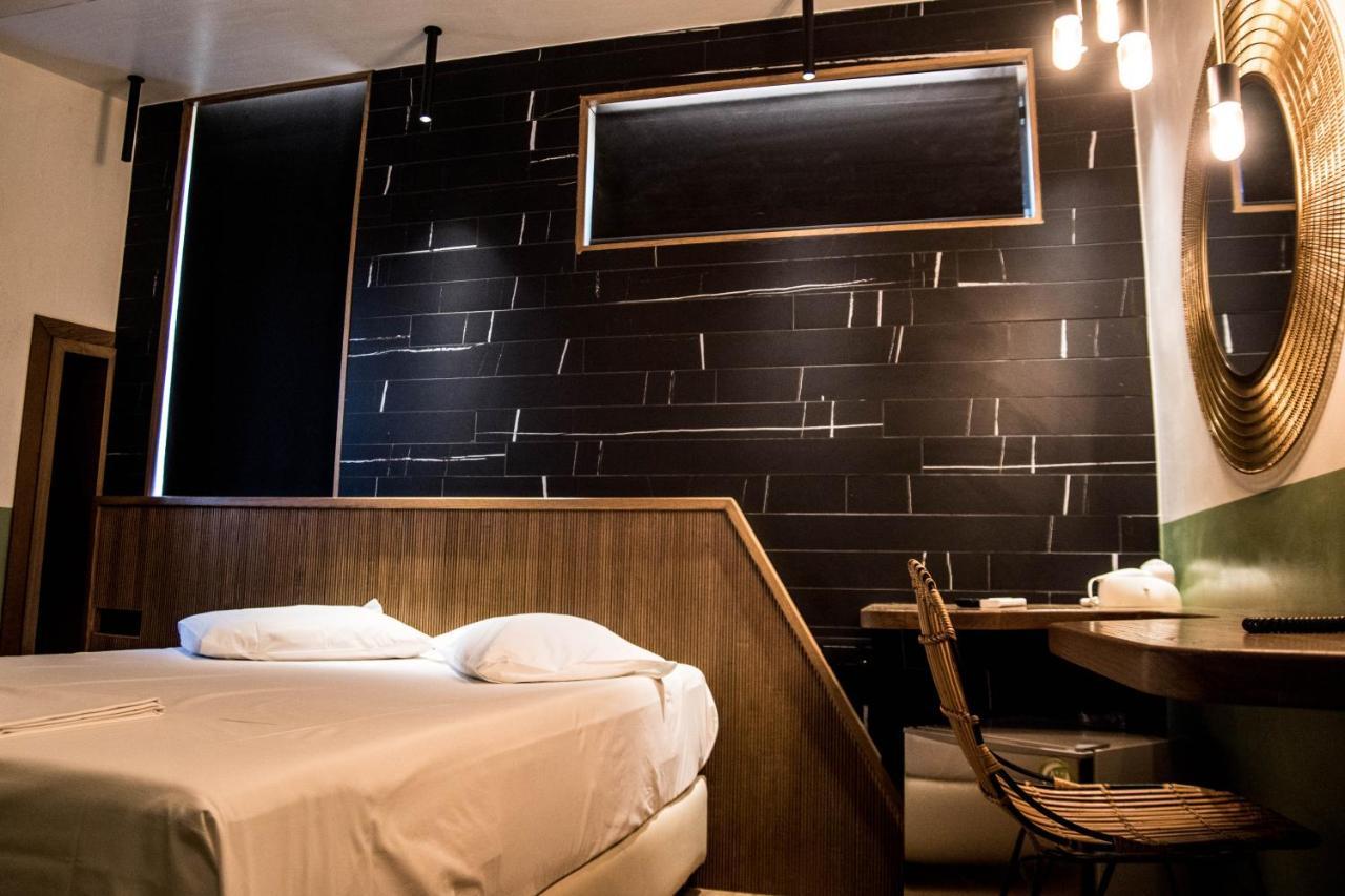 Adonis City Hotel พาทรา ภายนอก รูปภาพ