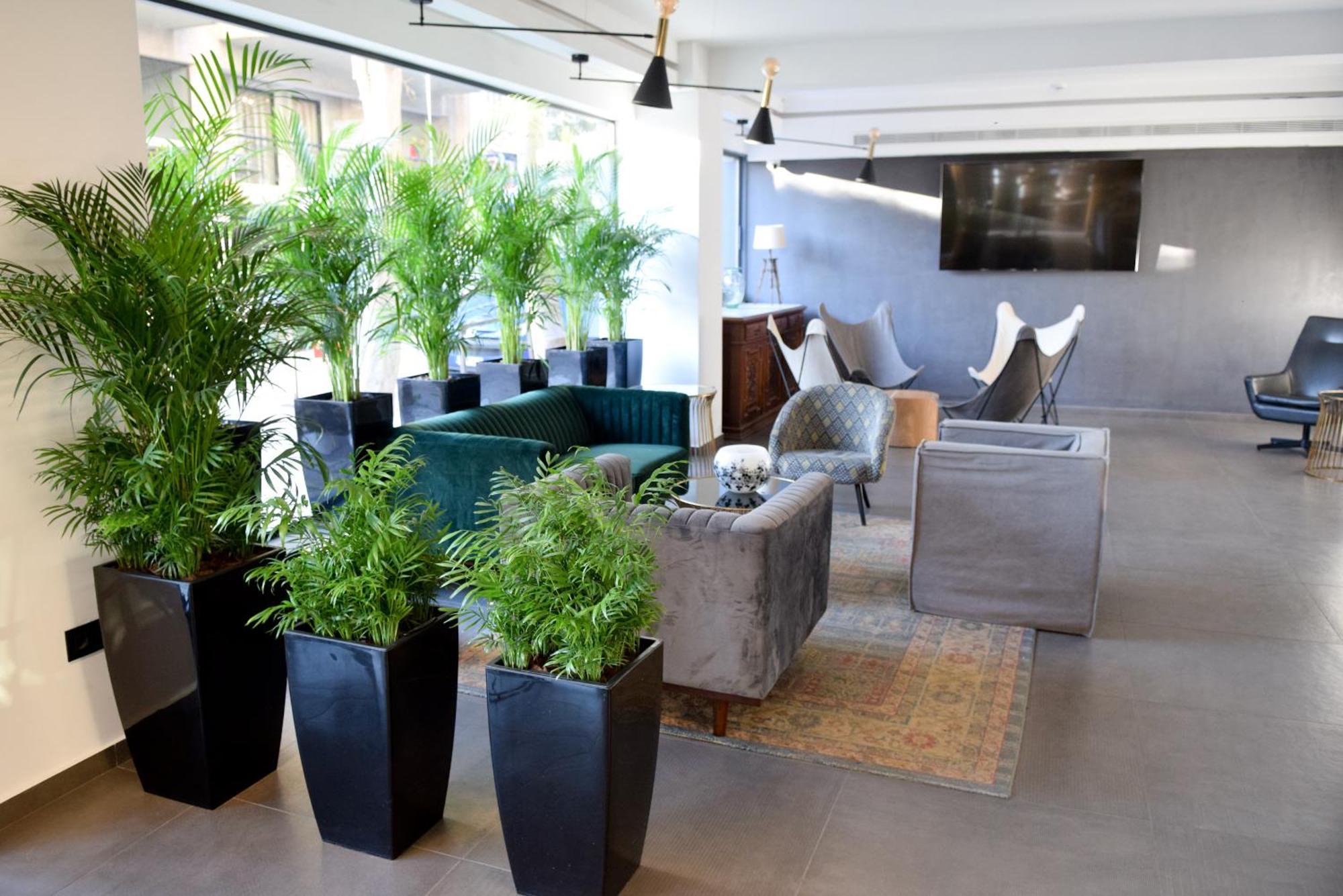 Adonis City Hotel พาทรา ภายนอก รูปภาพ