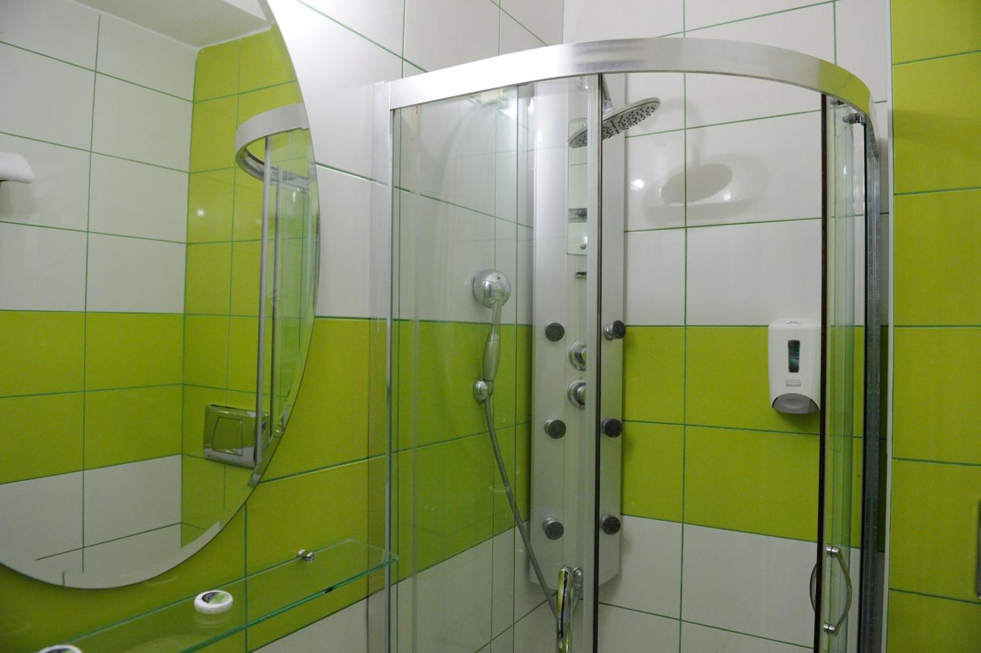 Adonis City Hotel พาทรา ภายนอก รูปภาพ